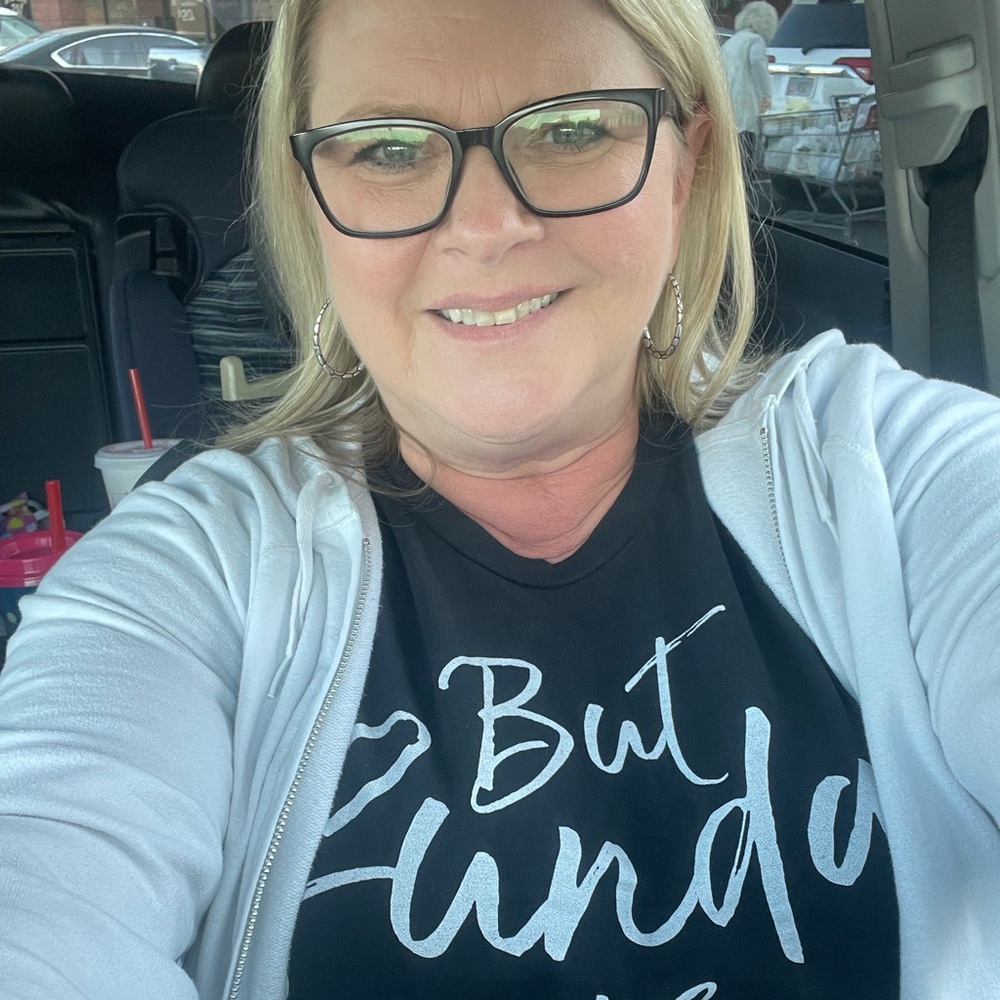 Meet your Posher, Kendale